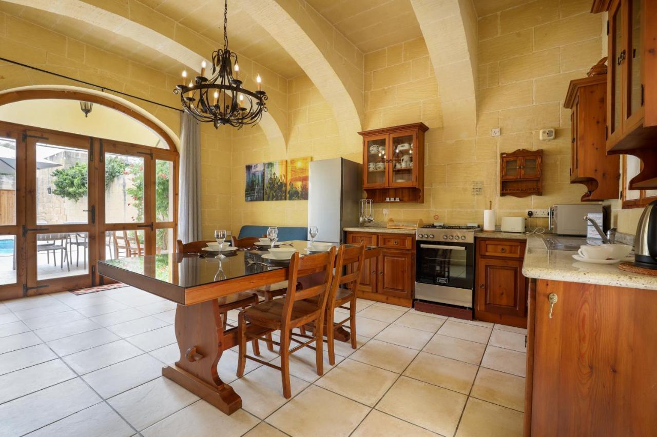 Вілла Superb Maltese Farmhouse With Private Pool Вікторія Екстер'єр фото